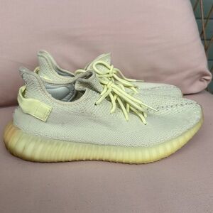 Yeezys Boost 350 V2 Butter